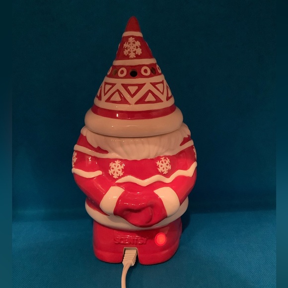 Scentsy Be Jolly Full Size Warmer Santa Gnome Red White Working - Picture 10 of 10